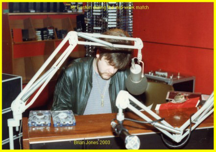 Mr-Easton-During-The-Midweek match